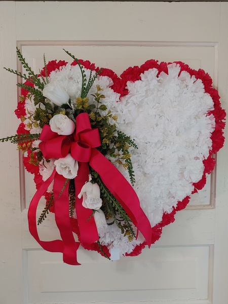 Heartfelt Sympathies from Lazy Daisy Flowers and Gifts in Keysville, VA